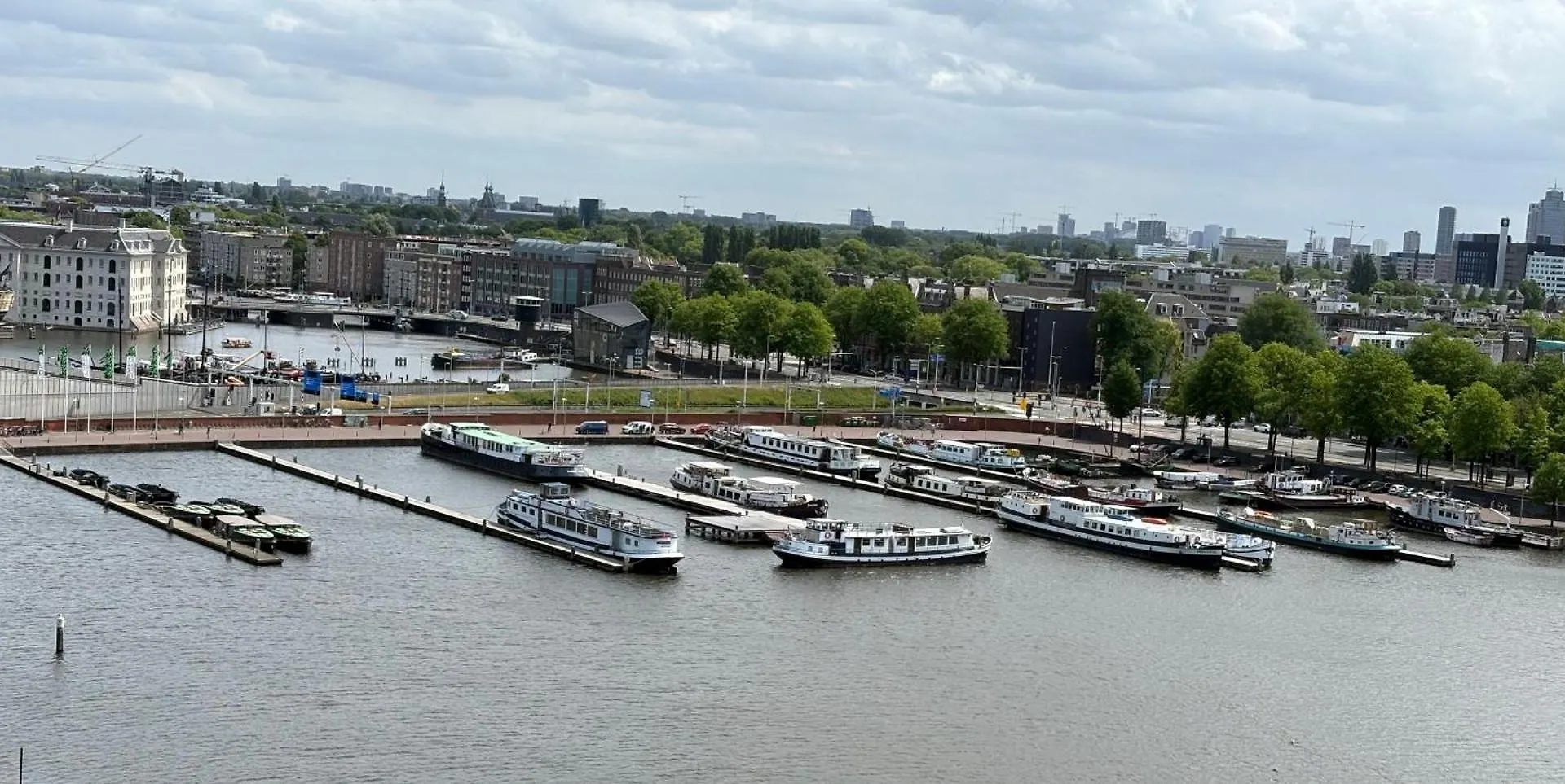 Hotel Hotelboot Zwaan Amsterdam