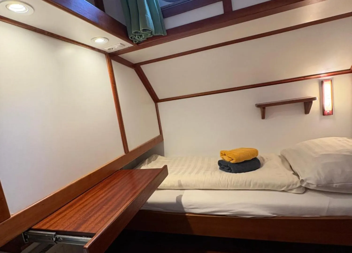 Hotelboot Zwaan Amsterdam 0*,